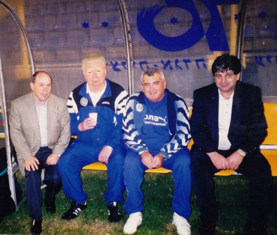 Яков Гершензон, Валерий Лобановский, главный тренер сборной Израиля Шломо Шарф и его помощник Ицхак Шум