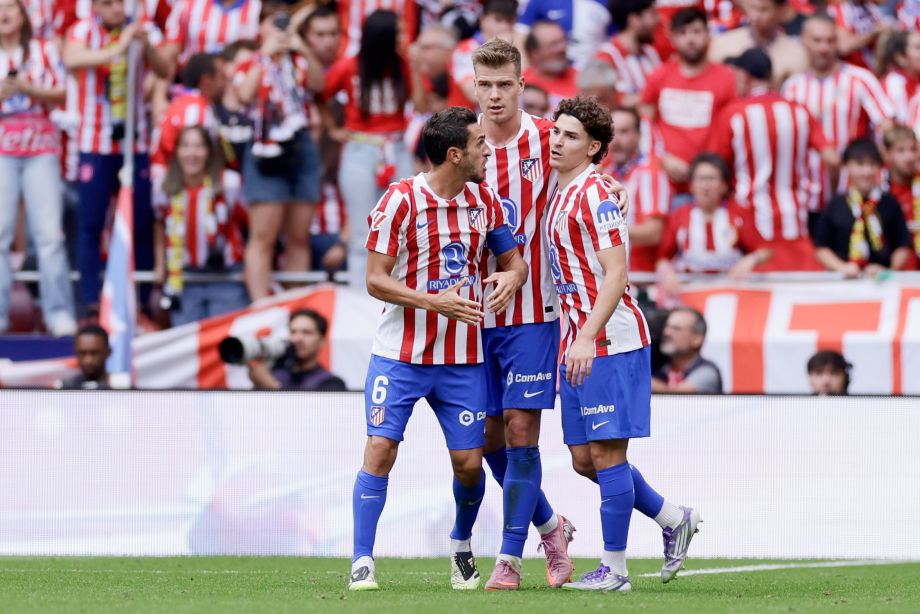 Александр Сёрлот, Хулиан Альварес и Коке