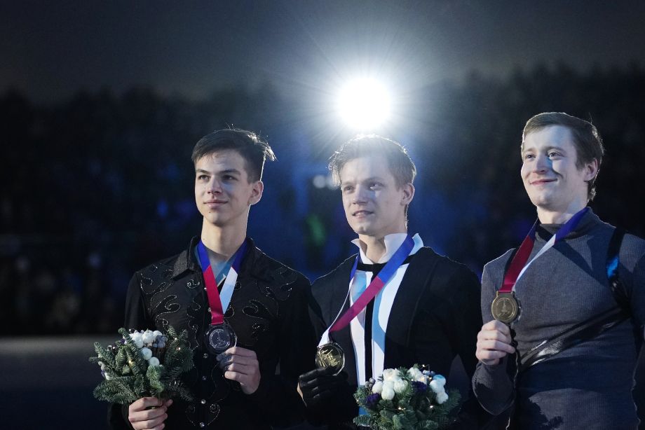 Пётр Гуменник, Евгений Семененко и Александр Самарин на чемпионате России — 2023 Пётр Гуменник, Евгений Семененко и Александр Самарин на чемпионате России — 2023