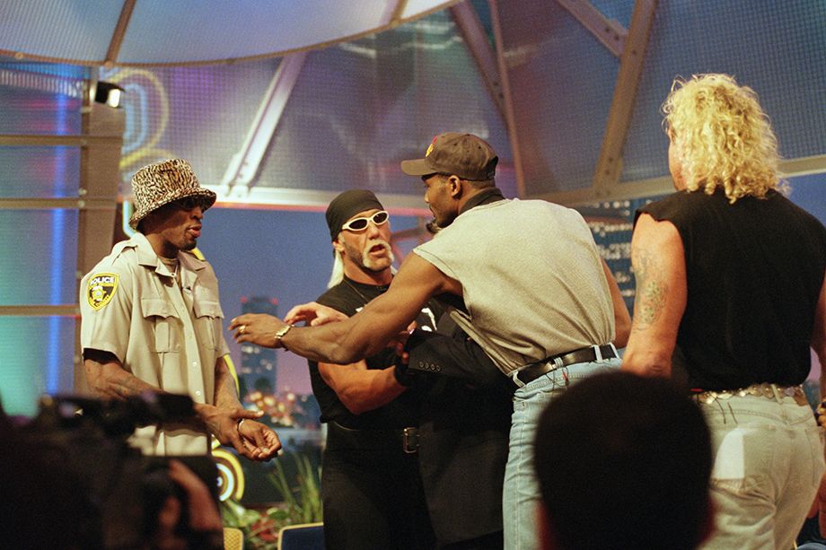 Деннис Родман против Карла Мэлоуна в реслинге, бой после финала НБА 1998 года, промоушен WCW с Халком Хоганом