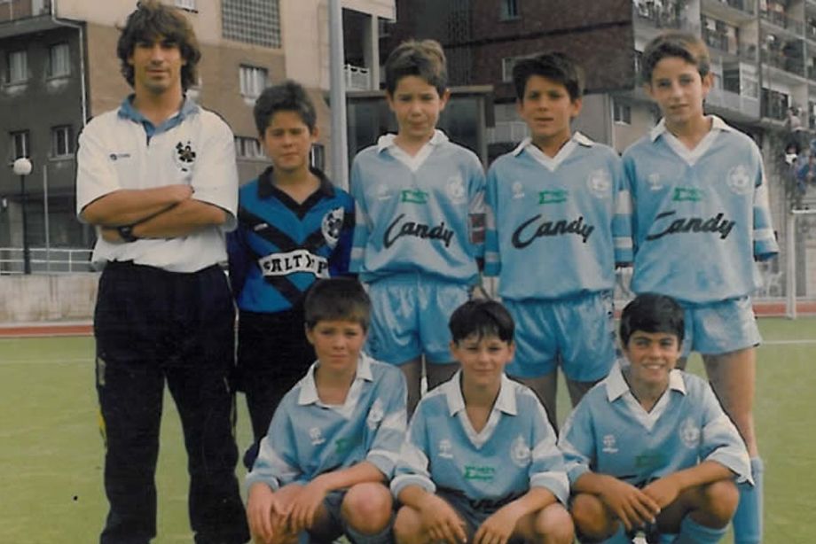 Yalangoch, chiroyli dumba va jojalarning fotosuratlari Qizlar veb-kamera oldida onanizm bilan shugullanishadi