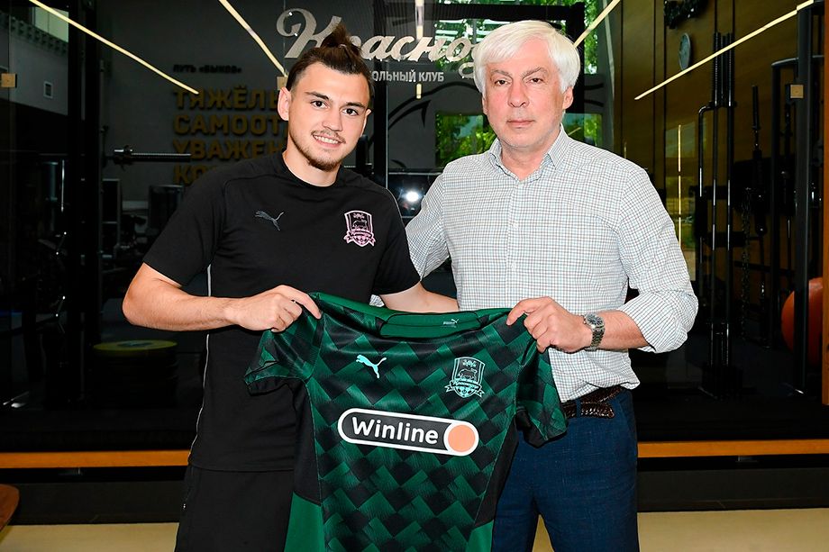 Danil Karpov (left) for the first time in his career was in the RPL club Danil Karpov (left) for the first time in his career was in the RPL club