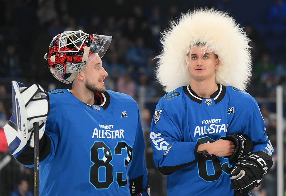 Тимур Хафизов (справа)