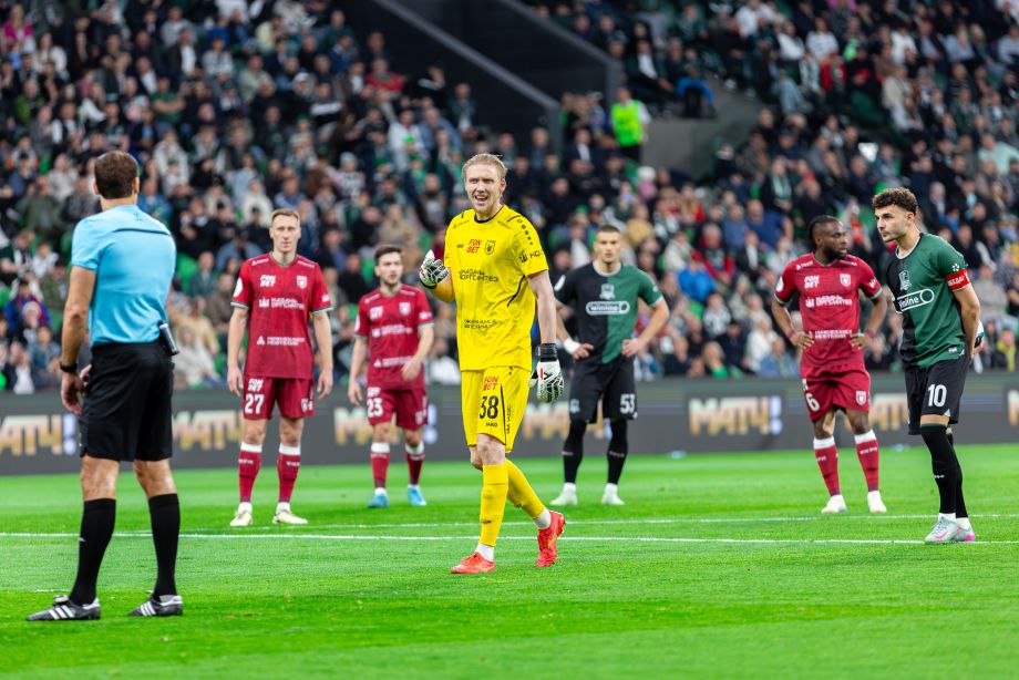 Евгений Ставер