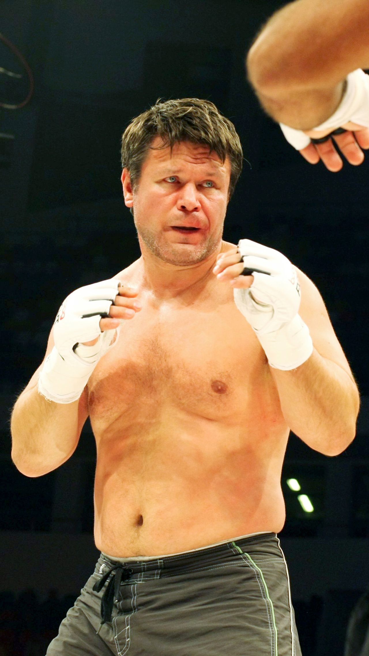 Олег Тактаров: победа на турнире UFC 6