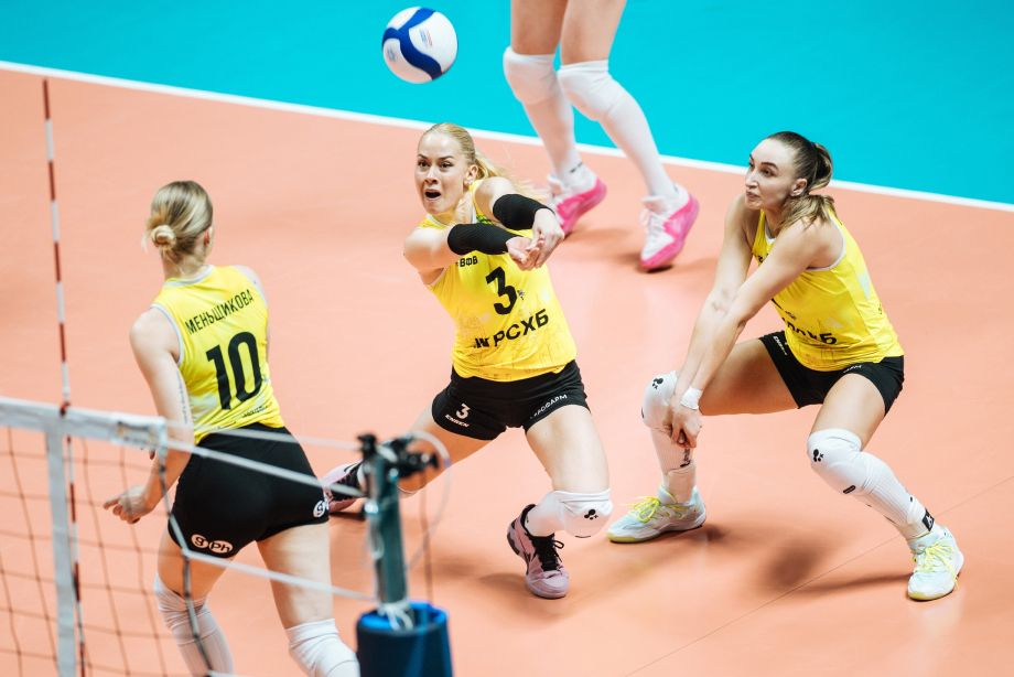 Волейболистки «Ленинградки»