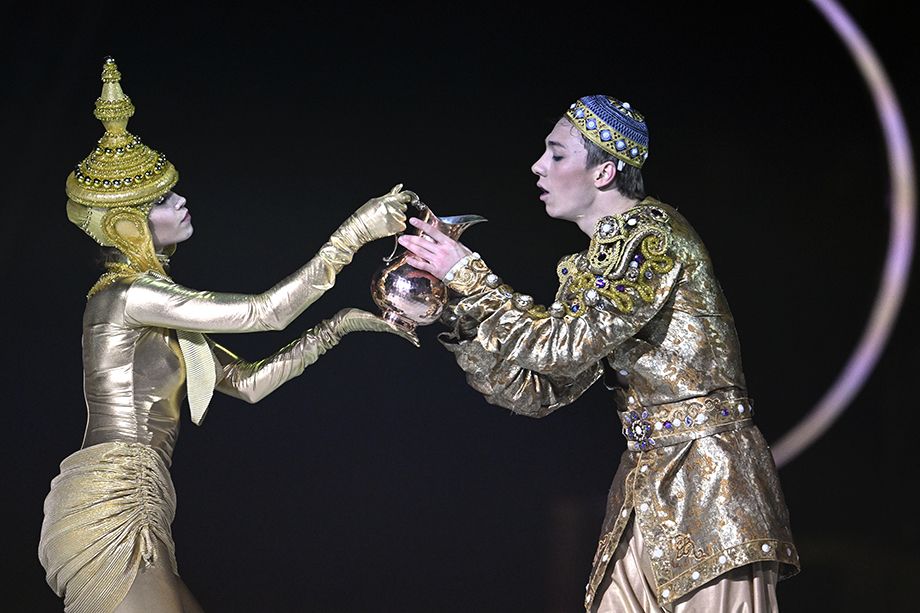 Егор Мурашов в шоу «История любви Шахерезады»