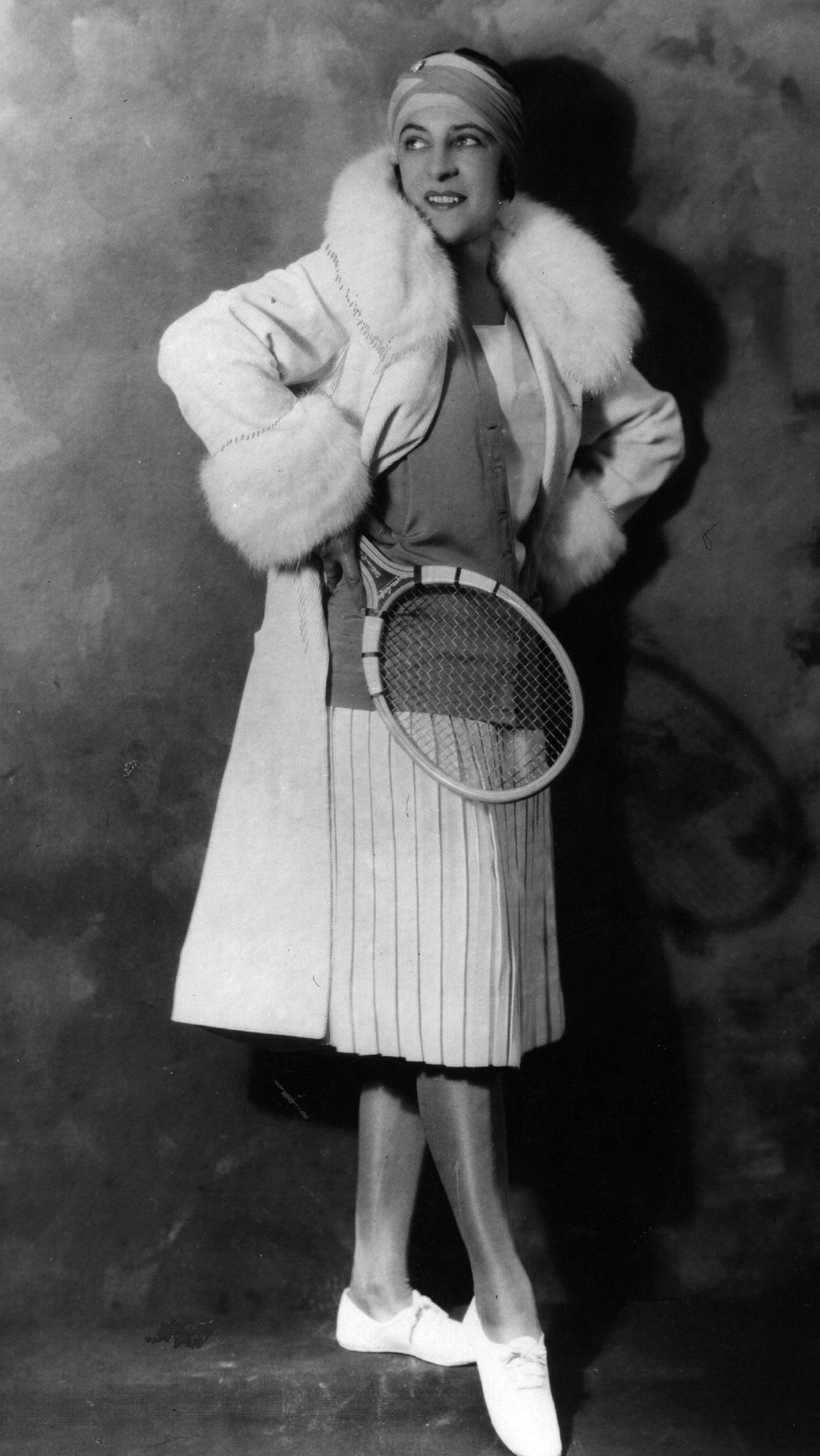 Изначально теннисистки играли в длинных юбках