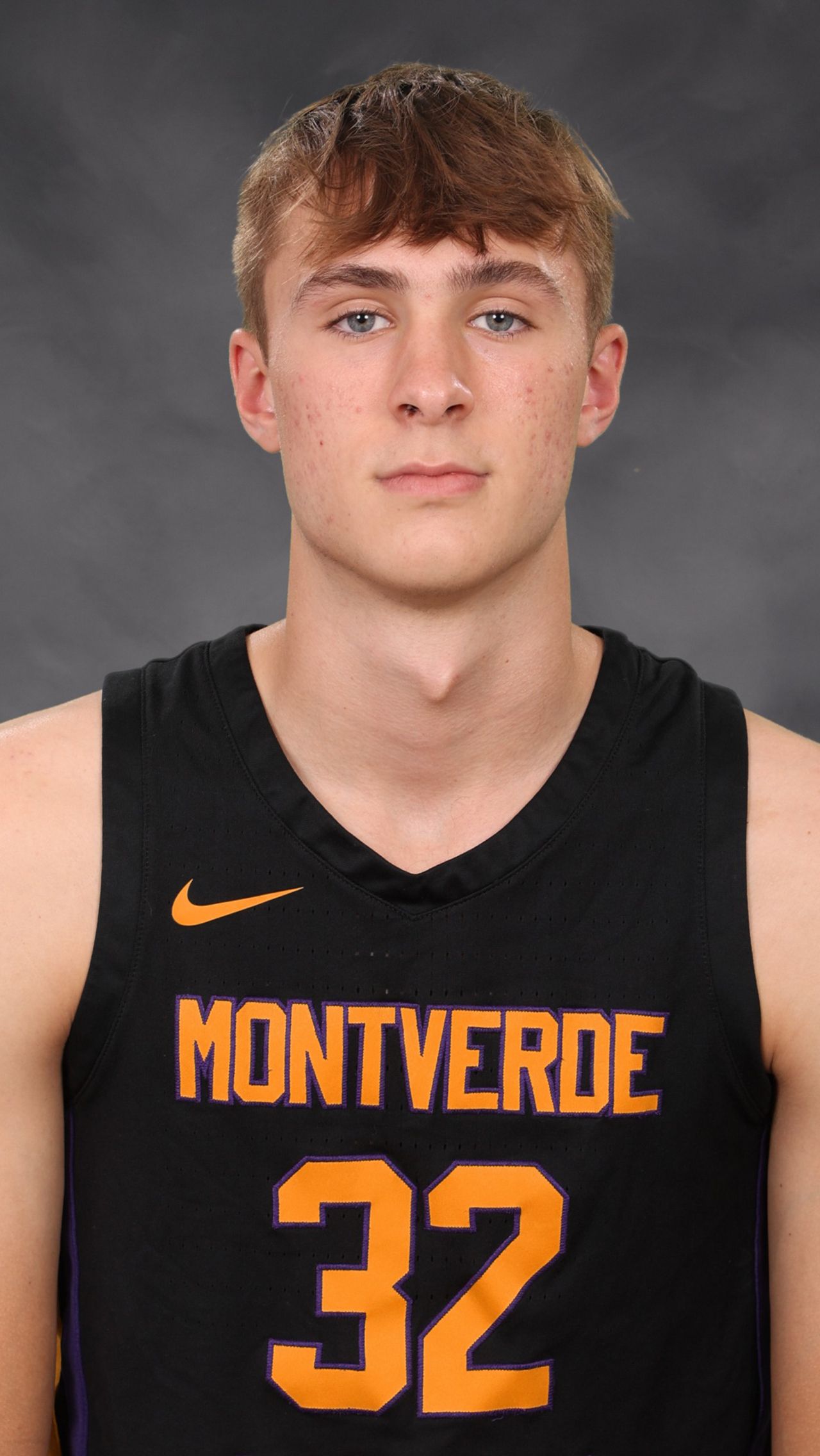 Купер Флэгг, выступающий за школу Montverde Academy, сыграл первый матч в нынешнем школьном баскетбольном сезоне.