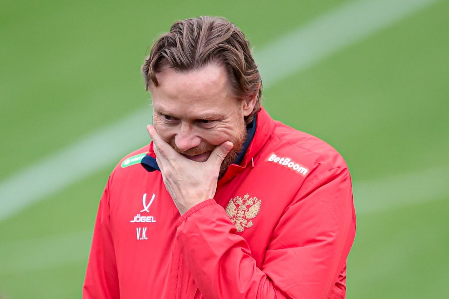 Валерий Карпин