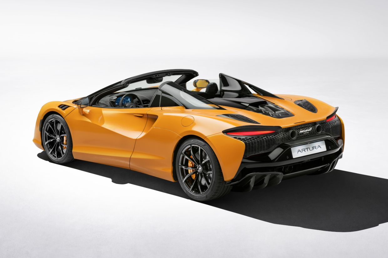 McLaren Artura Spider