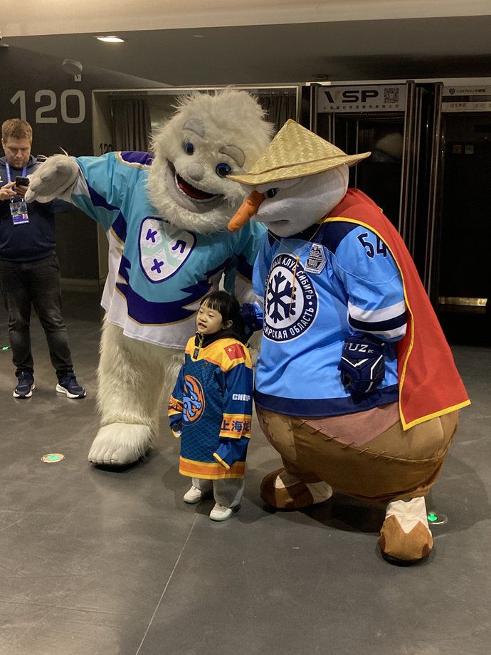 Крут и Снеговик