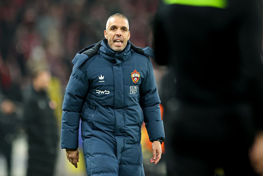 Фабио Челестини руководит игрой ЦСКА