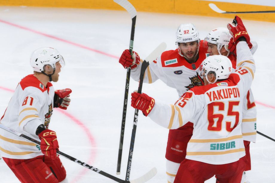 «Куньлунь Ред Стар» «Куньлунь Ред Стар»
