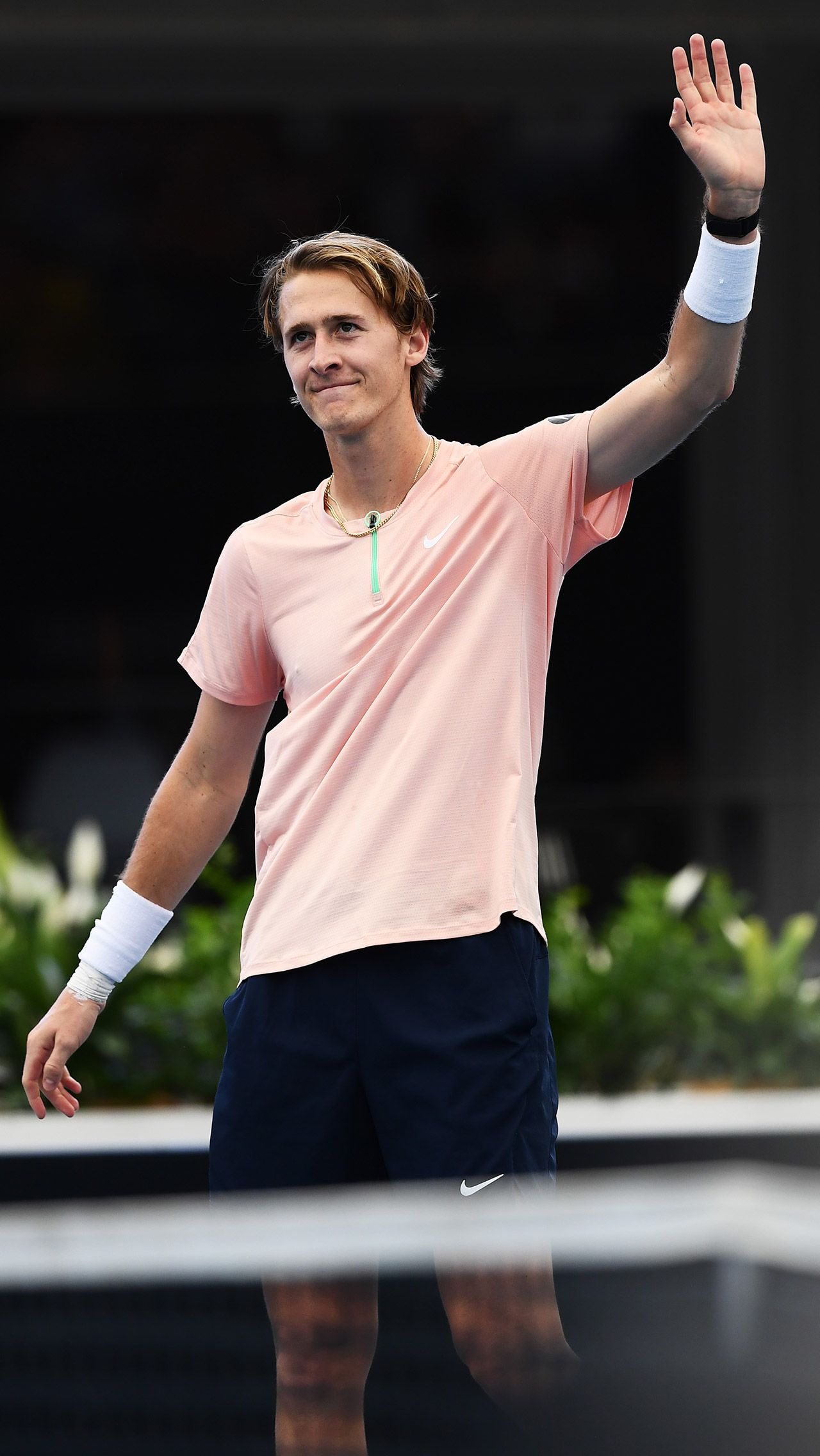 Себастьян родился в знаменитом теннисном Брейдентоне, штат Флорида, и защищает цвета американского флага. В 2018 году Корда-младший выиграл юниорский Открытый чемпионат Австралии.