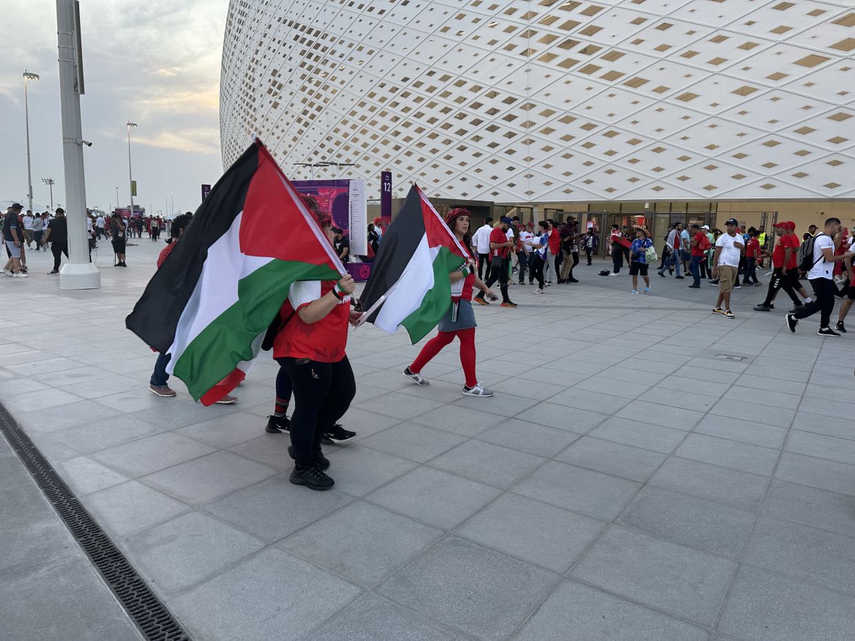 Палестинские флаги на чемпионате мира