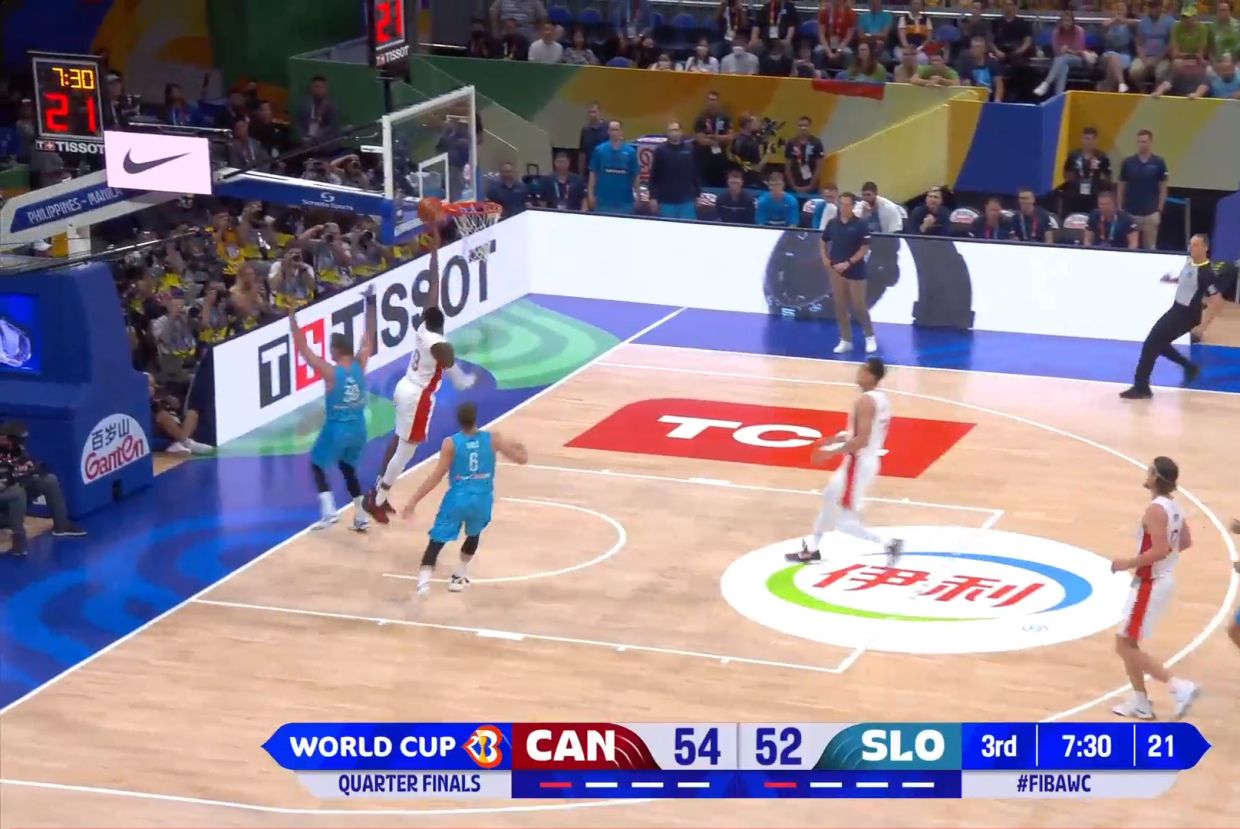 Ар Джей Барретт в быстром отрыве