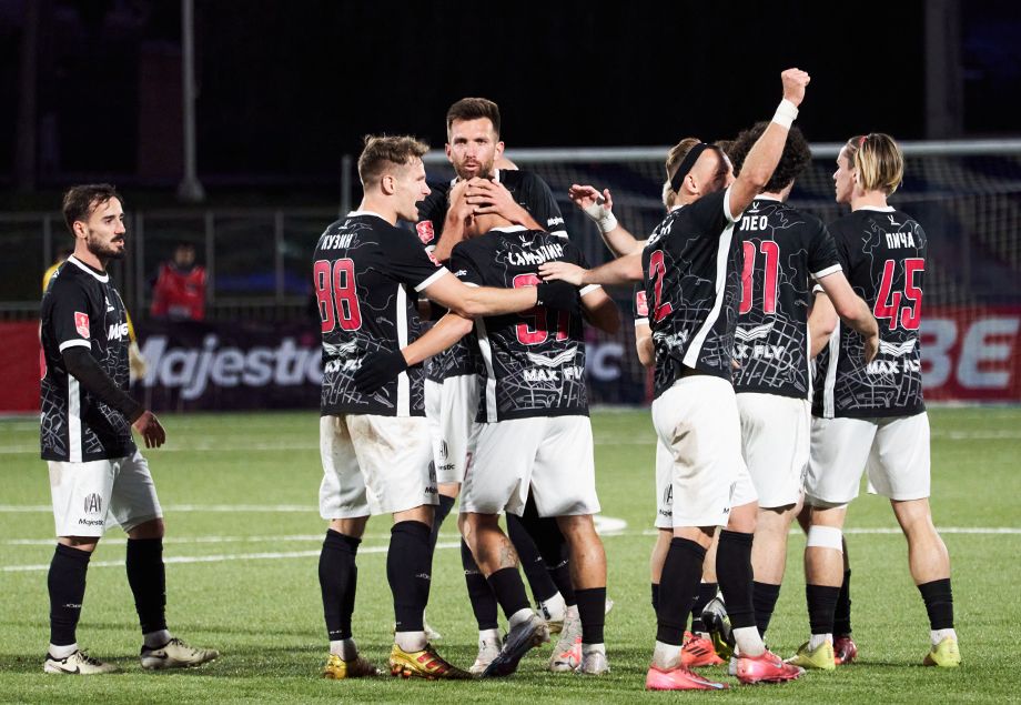 Игроки «Амкала»