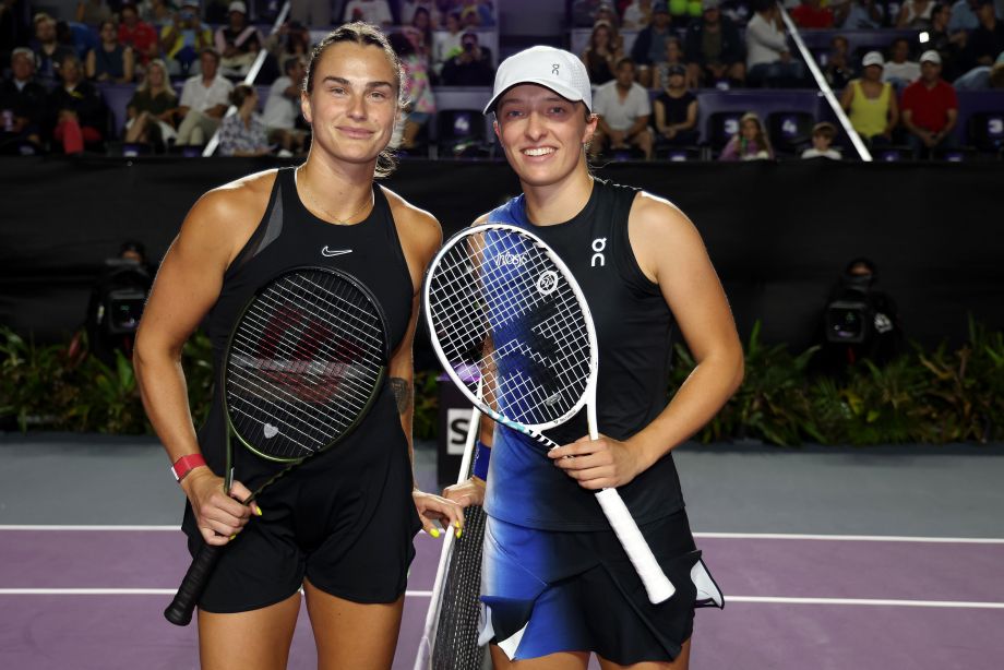 https://www.championat.com/tennis/article-5356660-emma-radukanu-i-naomi-osaka-voshli-v-top-5-vysokooplachivaemyh-sportsmenok-nichego-ne-pokazav-na-korte-ih-raskritikovali.html