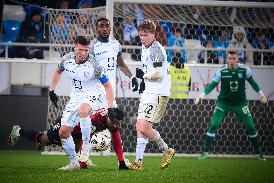 Игроки «Балтики» в матче со «Спартаком»