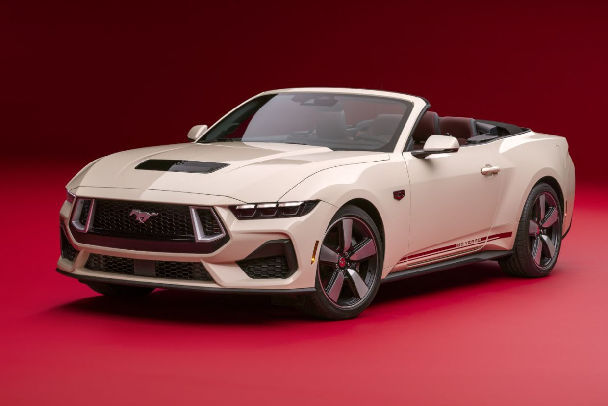 Ford Mustang к 60-летию модели