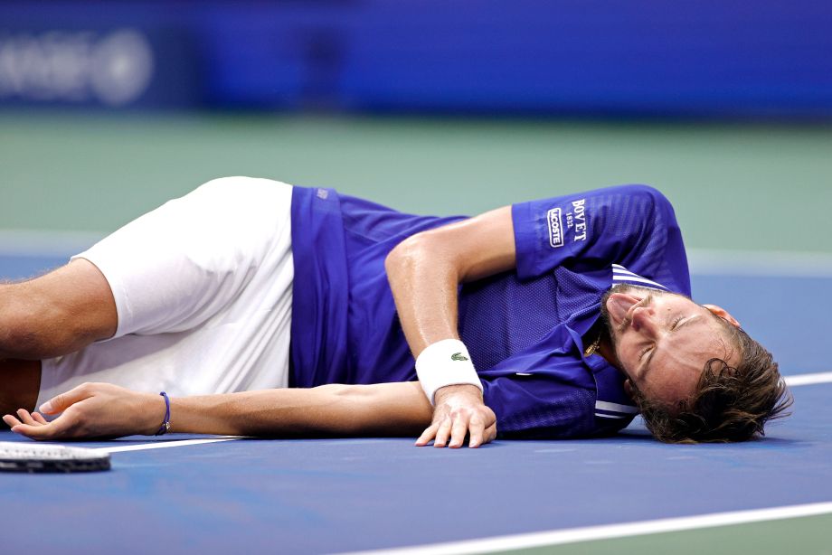 Даниил Медведев: танец после победы над Стефаносом Циципасом в полуфинале ATP-1000 в Риме, смотреть видео