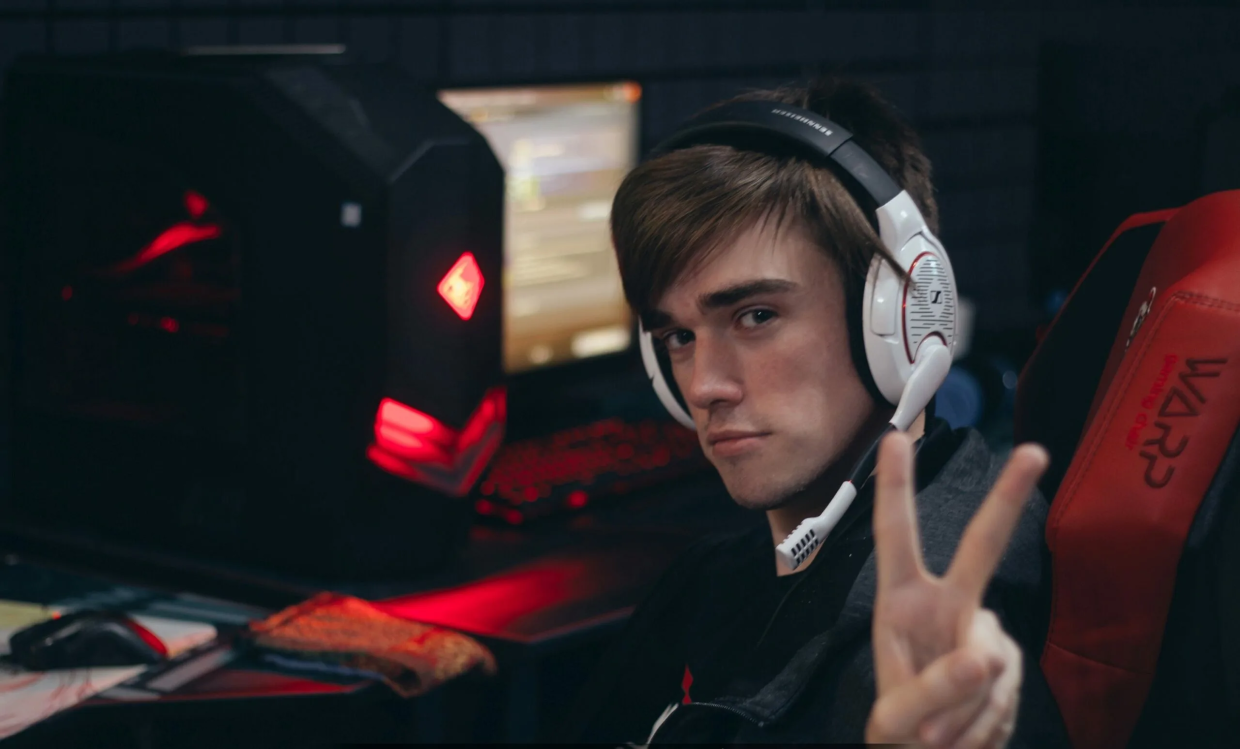 В 2019 году на ЧМ по Dota 2 за сборную России играл Miposhka — будущий чемпион The International В 2019 году на ЧМ по Dota 2 за сборную России играл Miposhka — будущий чемпион The International