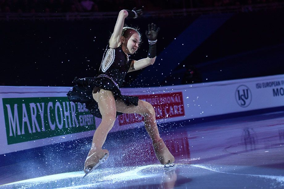 Александра Трусова сальхов