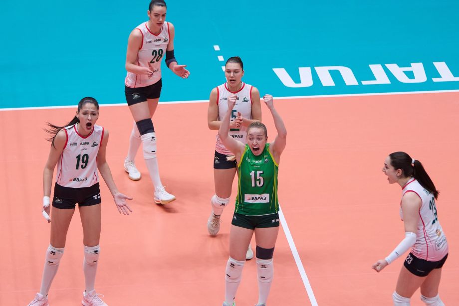 Игроки ВК «Уралочка-НТМК» Игроки ВК «Уралочка-НТМК»