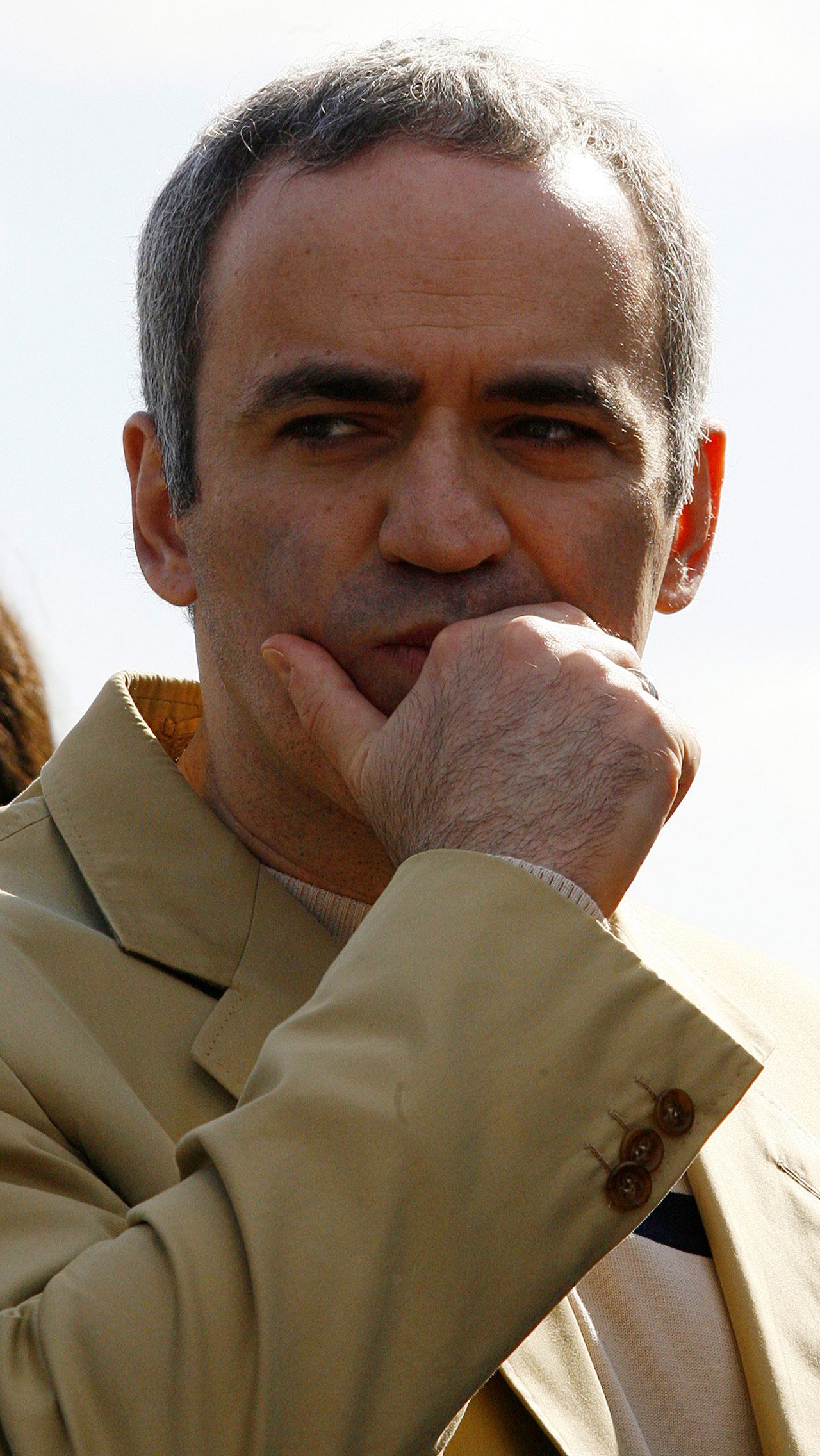 После завершения спортивной карьеры в 2005 году Каспаров практически полностью посвятил себя политической деятельности. 