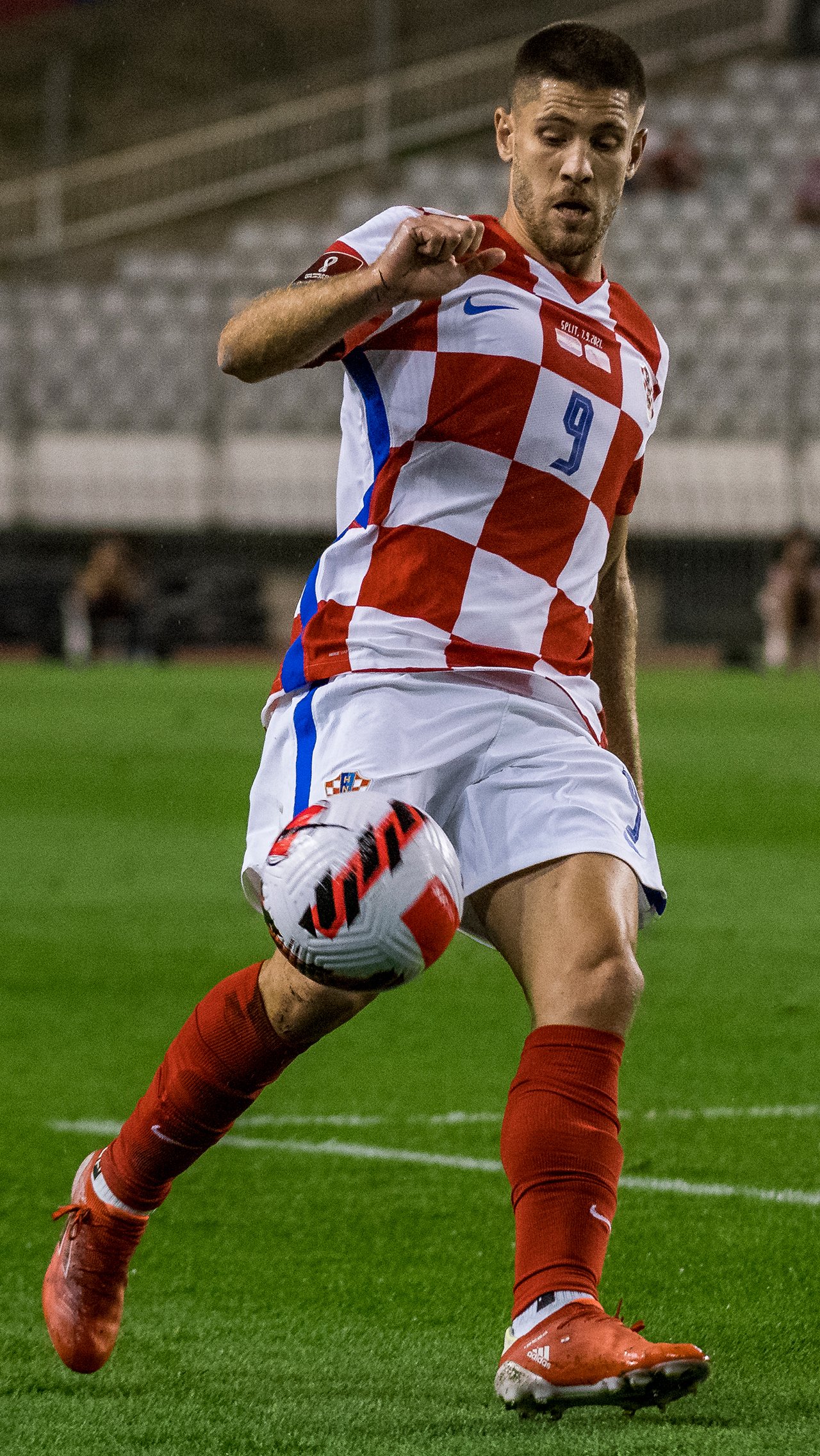Андрей Крамарич —нападающий