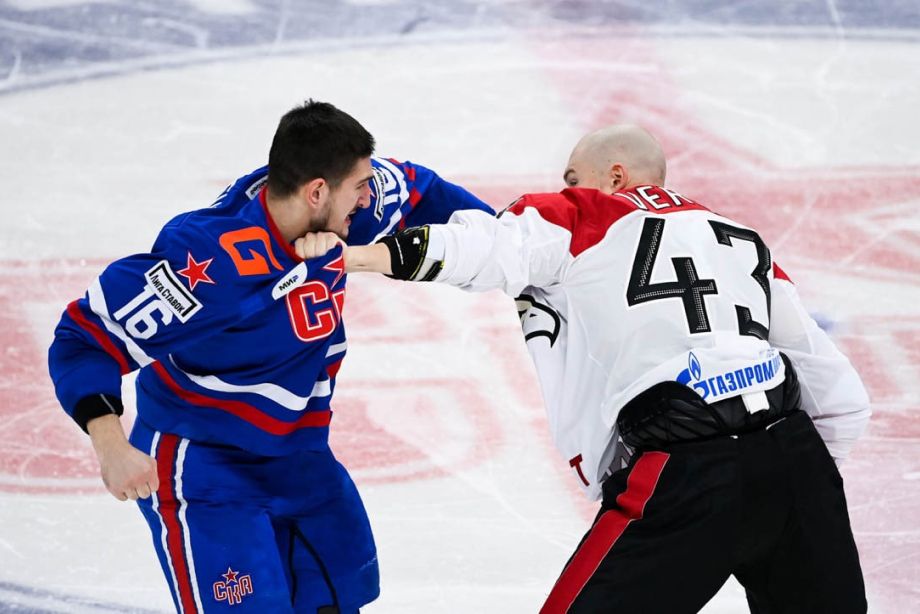 Почему драки в хоккее являются неотъемлемой частью игры?