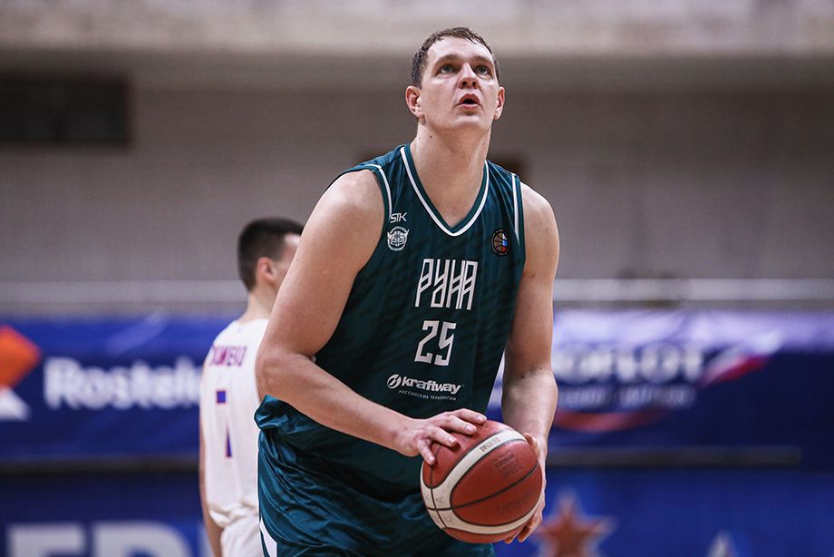 Чемпион НБА Тимофей Мозгов в составе «Руны» в сезоне-2021/2022 Чемпион НБА Тимофей Мозгов в составе «Руны» в сезоне-2021/2022