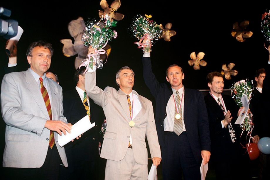 Январь 1997-го. Георгий Ярцев и Олег Романцев на церемонии награждения «Спартака» золотыми медалями