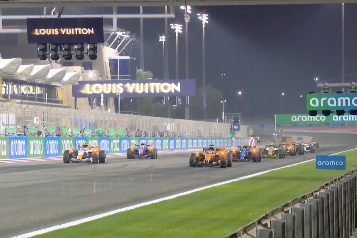 Пилоты на стартовой решётке