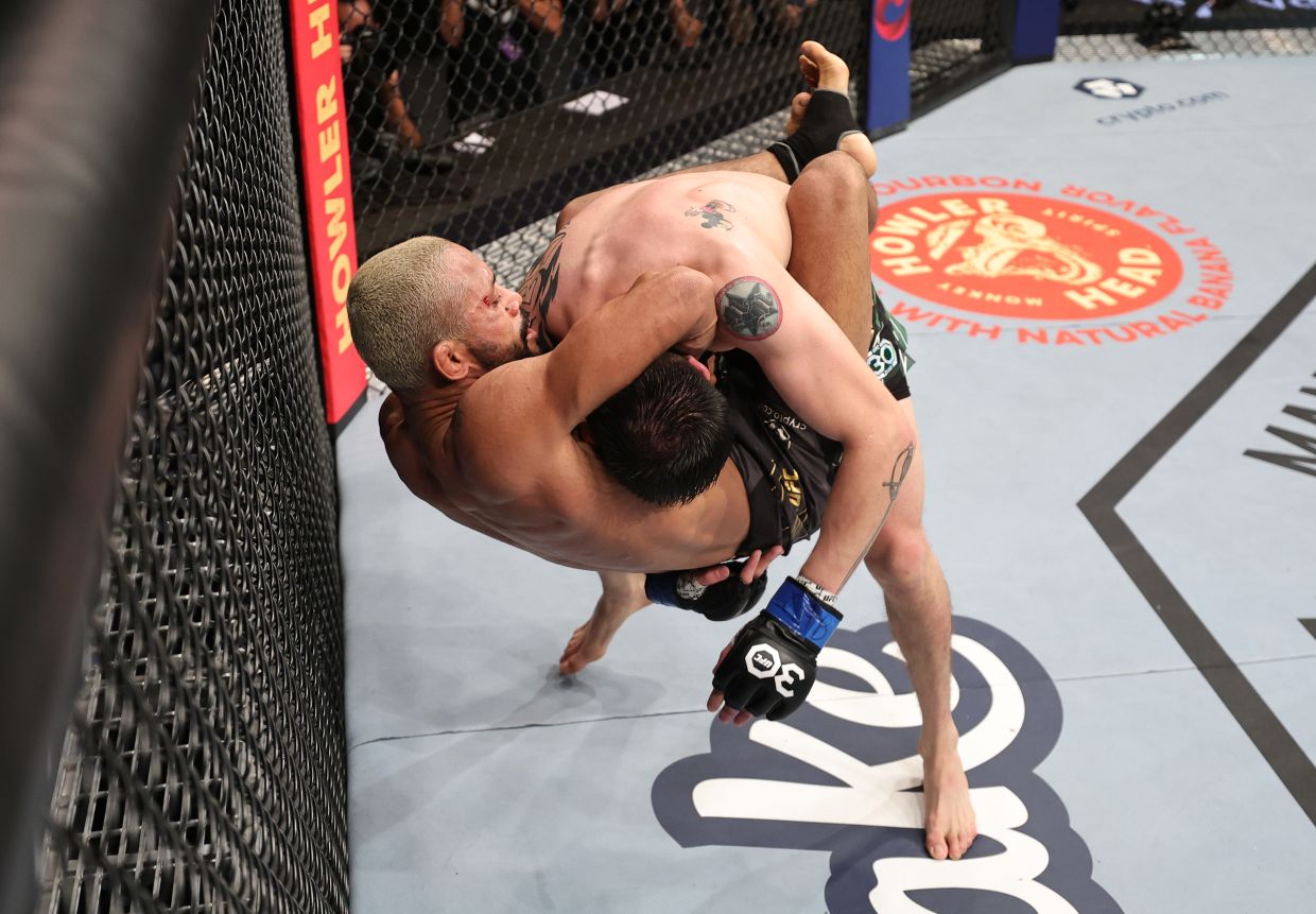 UFC 283: Дейвисон Фигейреду — Брэндон Морено, кто выиграл, победитель боя, результат поединка
