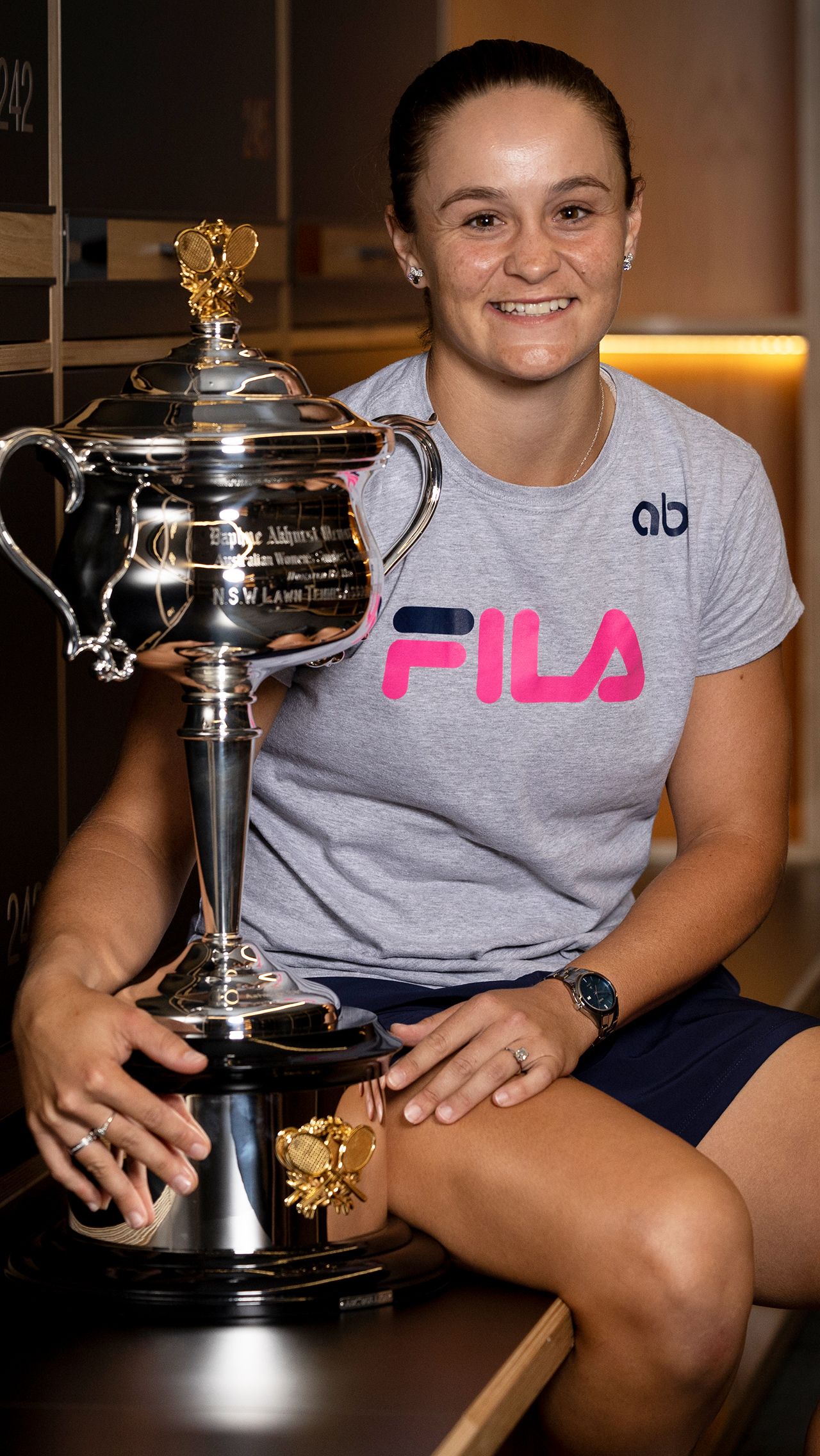 Это произошло вскоре после того, как спортсменка выиграла Australian Open — 2022. На тот момент Барти была первой ракеткой мира, так что её уход стал сюрпризом. В таком же статусе спорт покидала только Жюстин Энен.