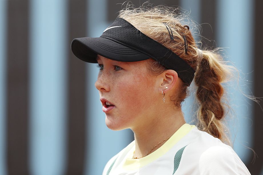 Мирра Андреева на турнире WTA-1000 в Мадриде в 2024 году Мирра Андреева на турнире WTA-1000 в Мадриде в 2024 году