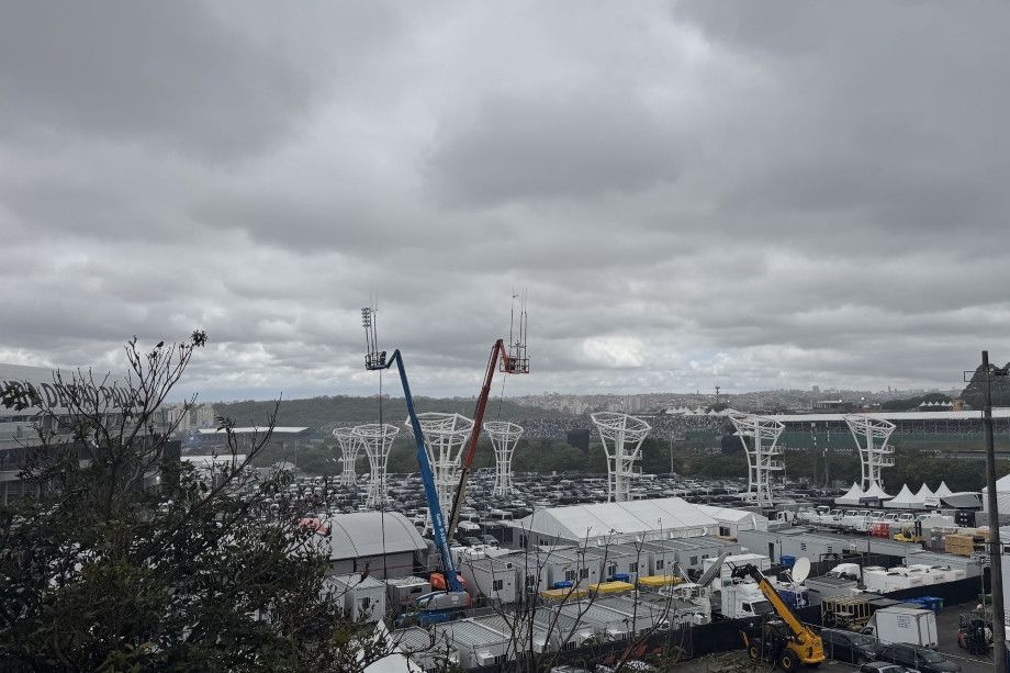 Пиастри устроил аварию, Норрис ещё ближе к титулу. Каким был Гран-при Бразилии