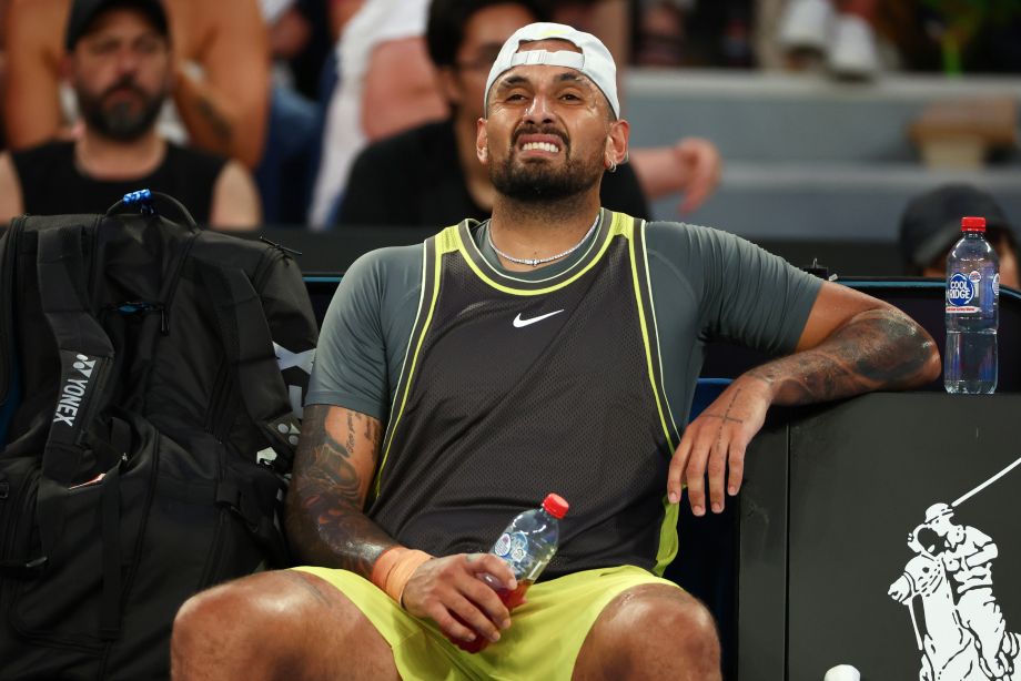 Ник Кирьос много ругался в первом матче после возвращения на Australian Open