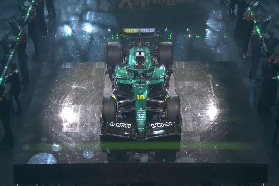 Машина «Астон Мартин»