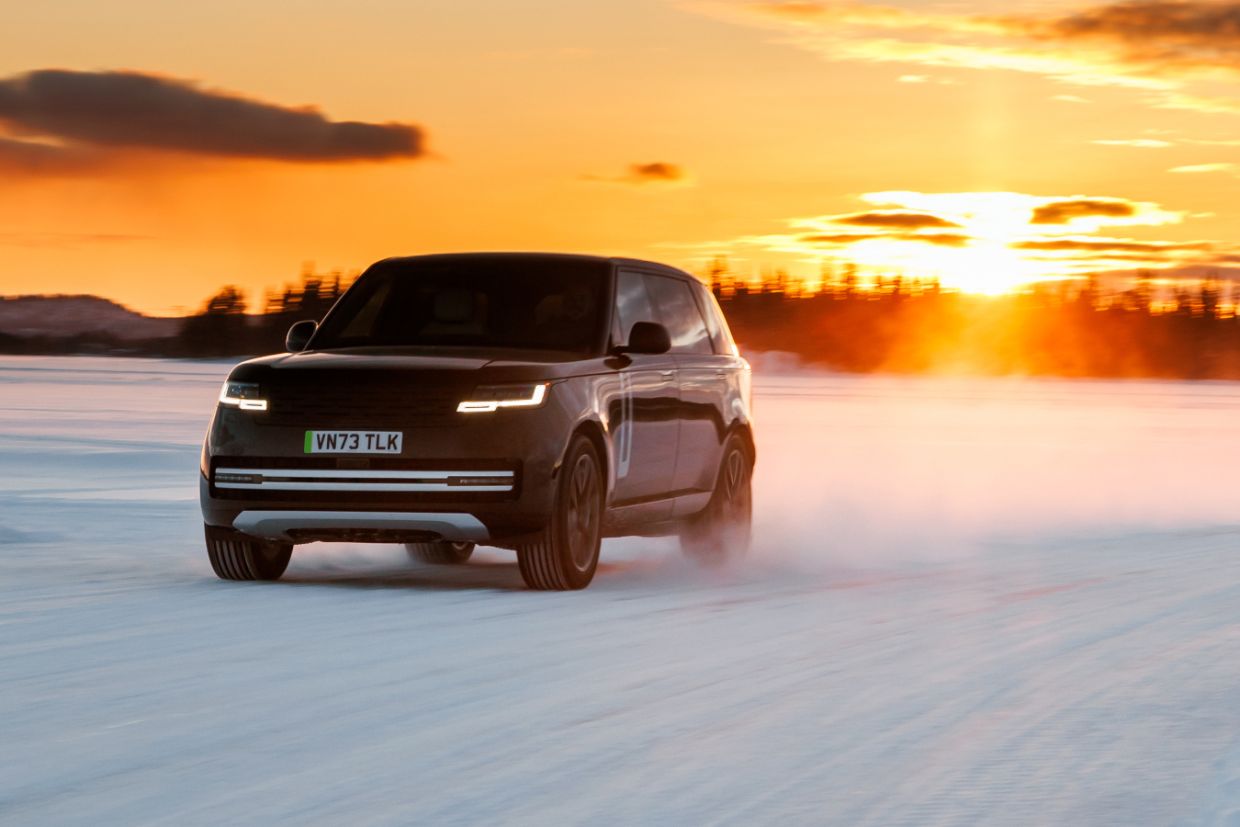 Первый прототип электрического Range Rover протестировали за полярным кругом  - Чемпионат