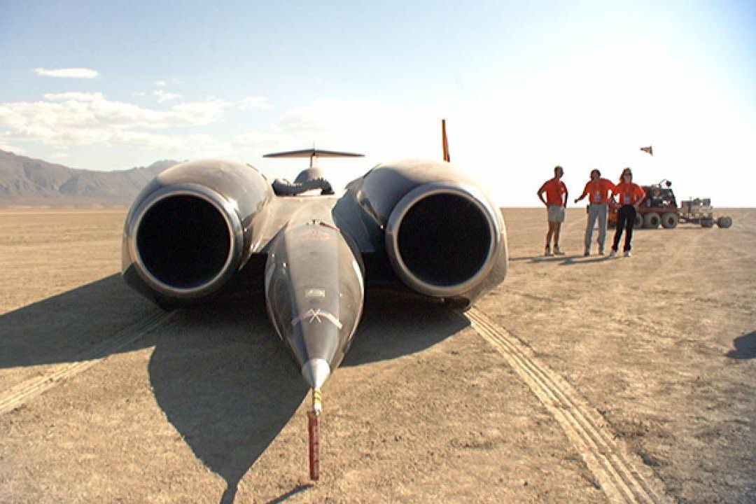 реактивный автомобиль thrust ssc