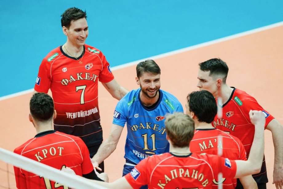 Игроки «Факела»