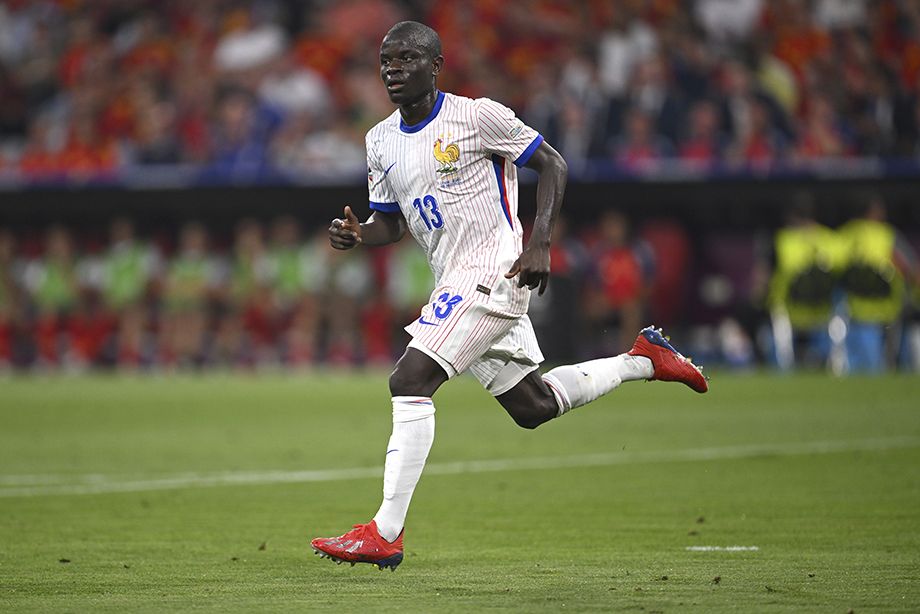 Н’Голо Канте (Франция) — «Аль-Иттихад»