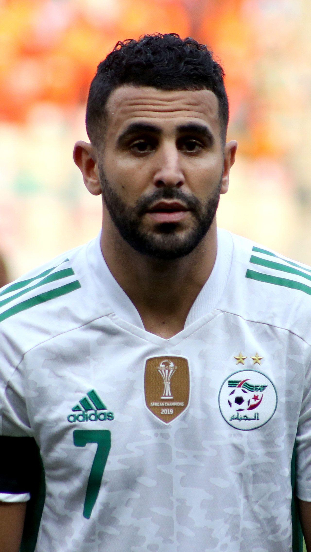 Атакующий полузащитник: Рияд Марез (Алжир)