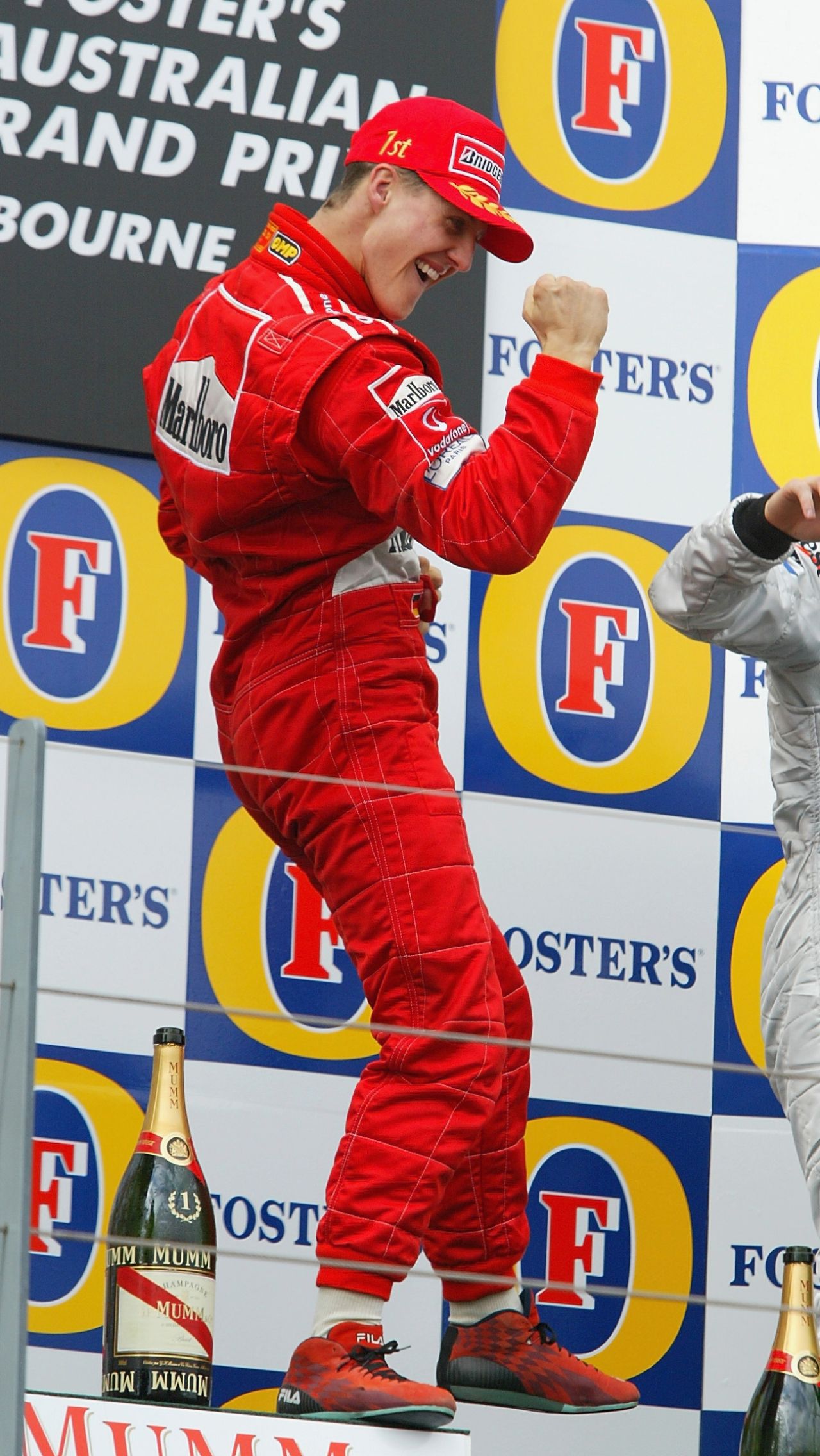 «Феррари»-2002 — 15 побед в 17 гонках (88,24%)