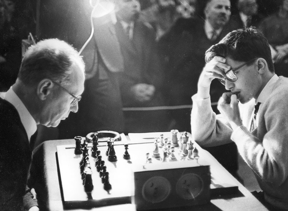 Советские чемпионы по шахматам. Энрике Мекинг шахматист. Ботвинник шахматист.