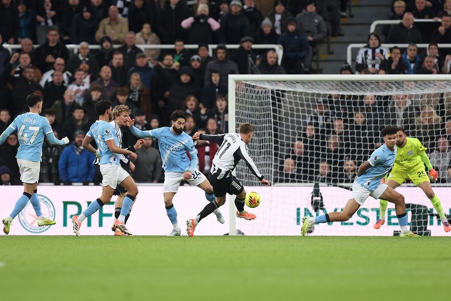 Гол Харви Барнса