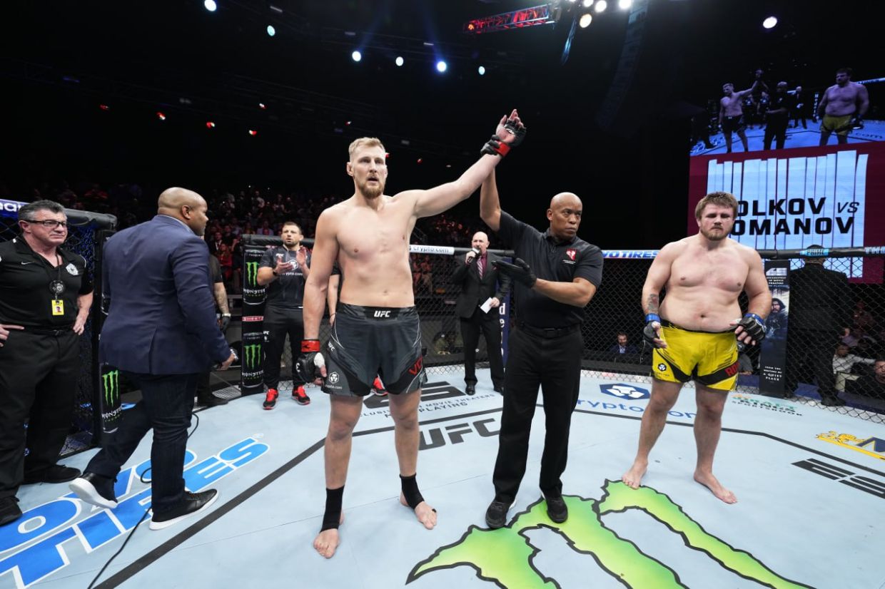 UFC: Пётр Ян — Мераб Двалишвили, результаты боёв Волков — Романов, кто  победил, видео - Чемпионат